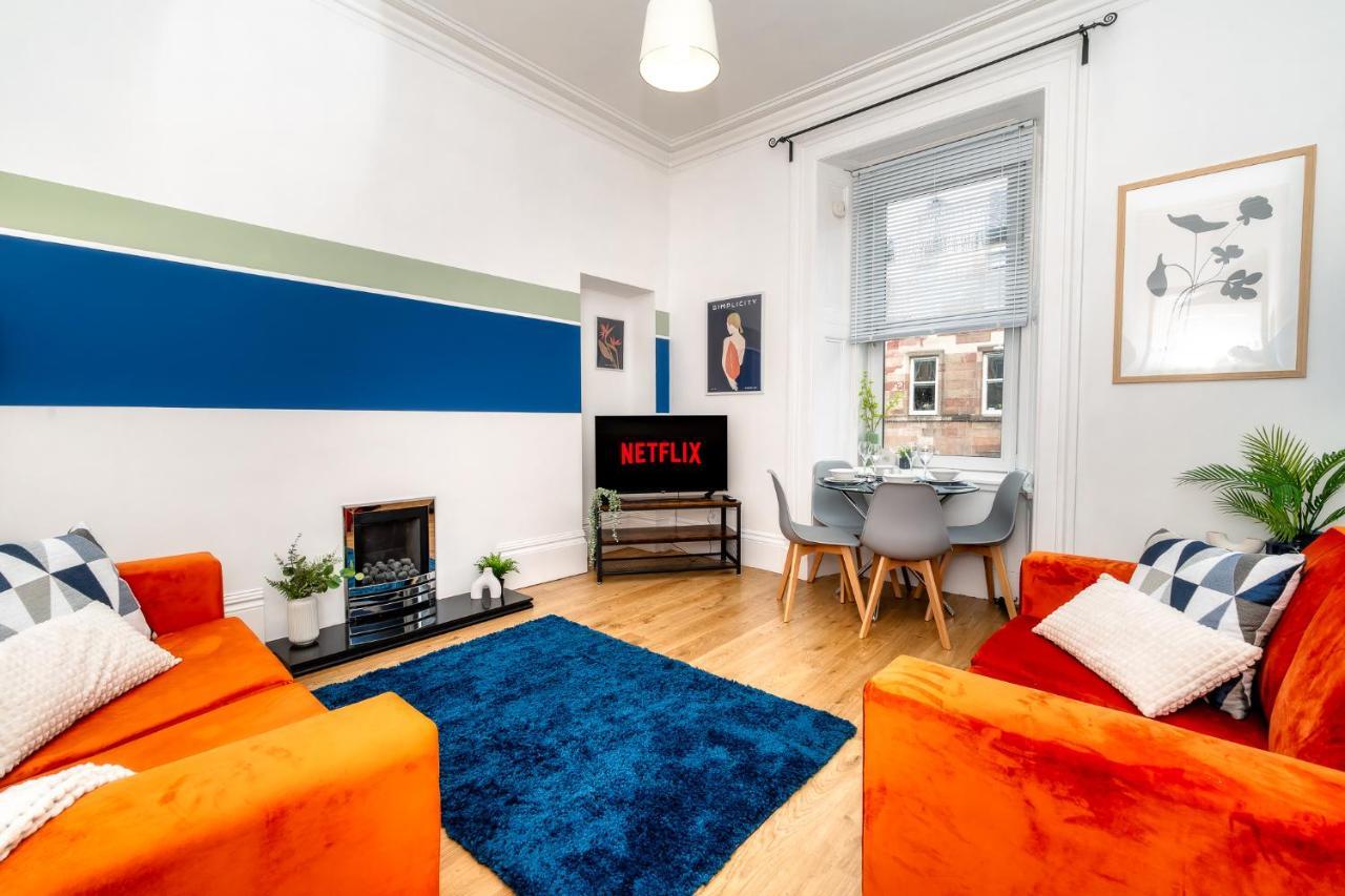 Cosy Retreat - Charming 2-Bed Apartment Greenock Exteriér fotografie